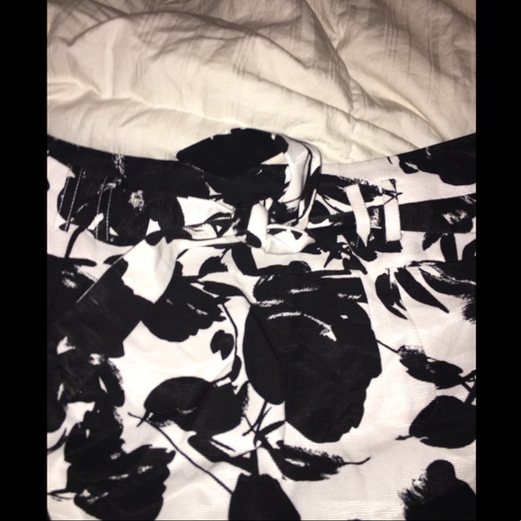 Antonio Melani Black And White Floral Skirt - Picture 3 of 6